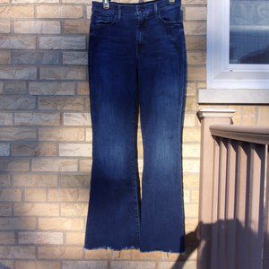 MOTHER Weekender Fray Mint Condition Jeans Size 30